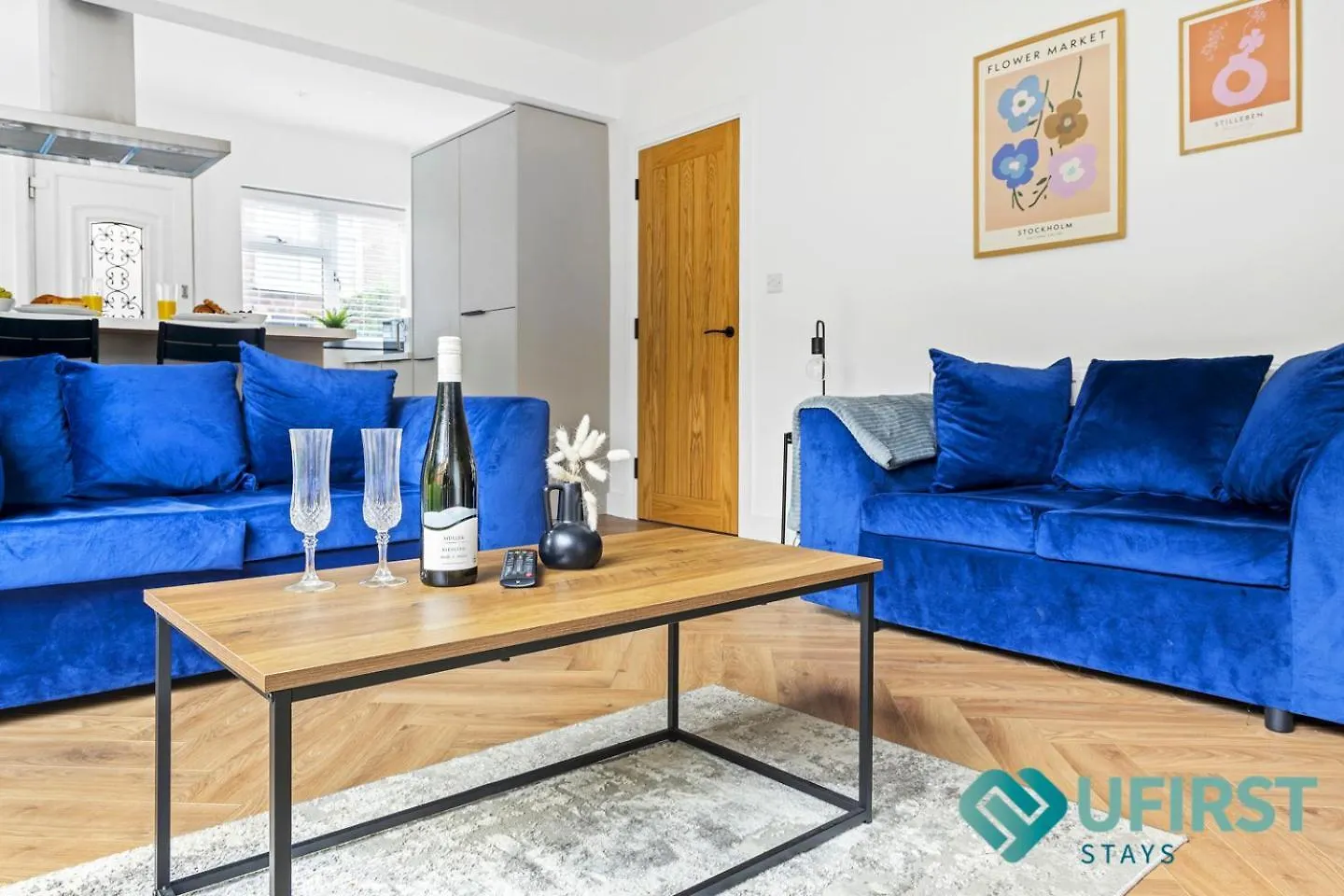 Bright 4Br House - Near City Hospital, Sherwood, Clinton Market, Qmc & City Centre - Sleeps 8 contacts